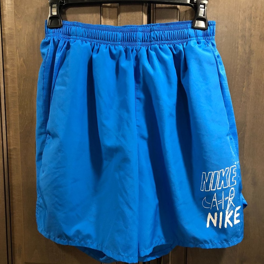 NIKE AIR Men's Training Shorts - SIZE M